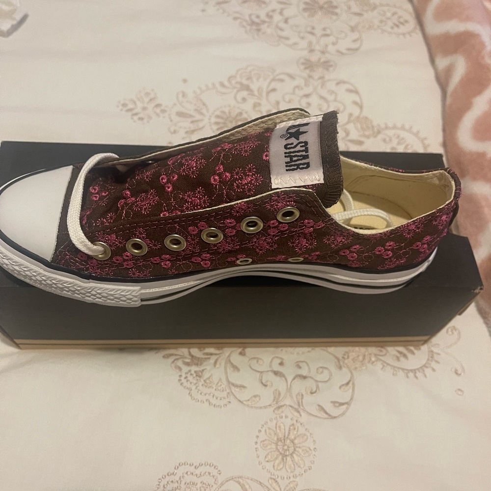 Converse Pink & Brown Embroidered Floral sneakers